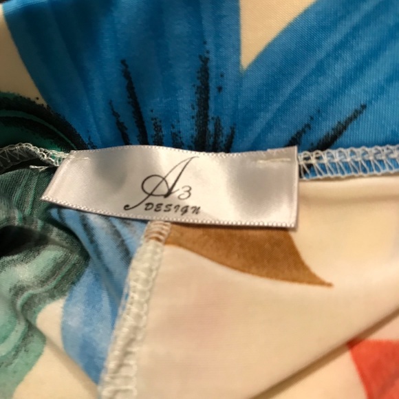 Floral pants with Thigh High Slit on sides - Picture 7 of 8